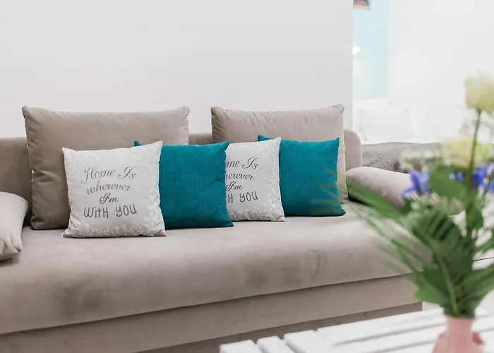 Vintage Apartment In The Center